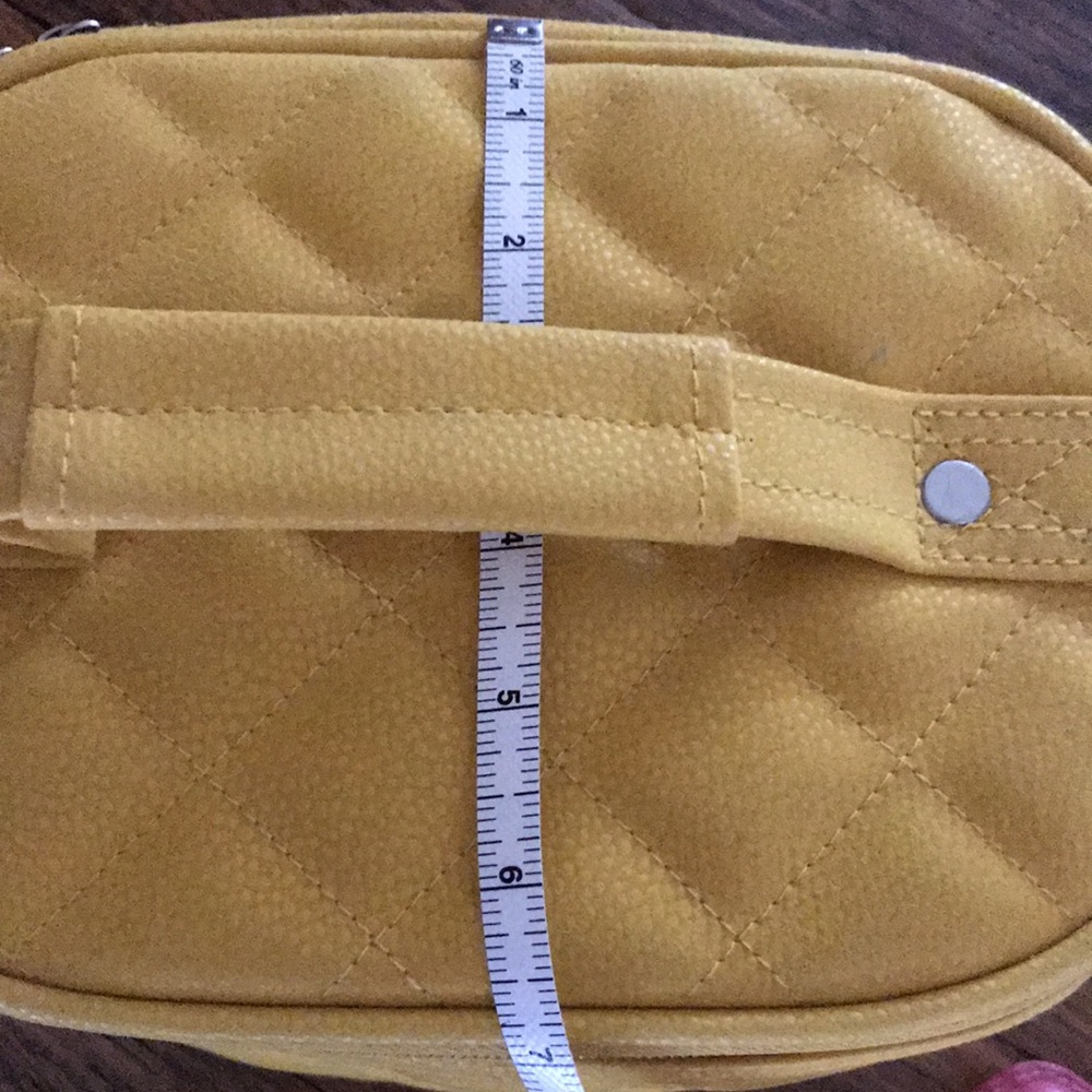 Cosmetic case - Picture 9 of 10